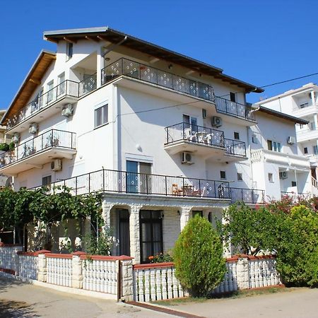 Guest House Aldin 울친 외부 사진