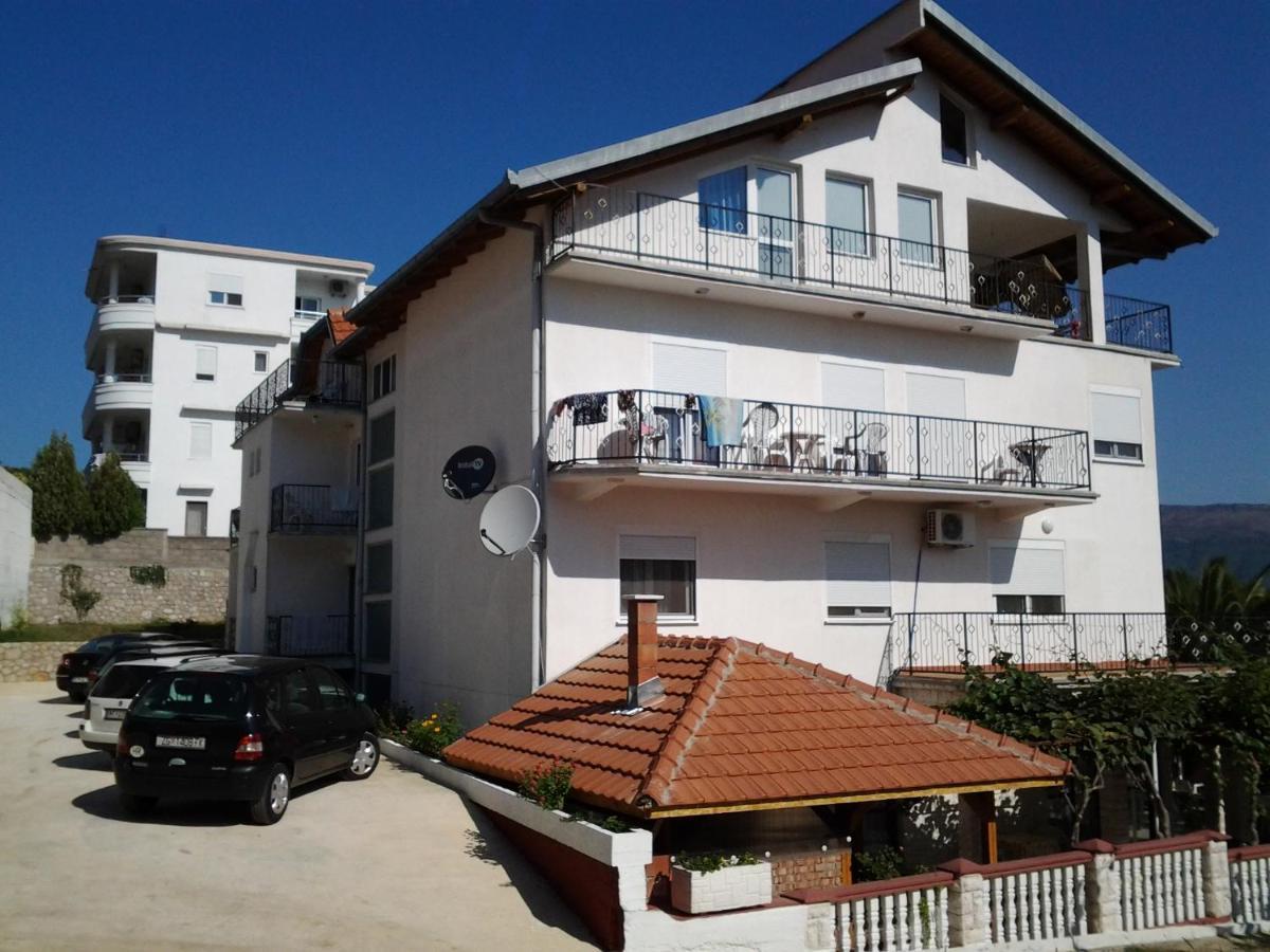 Guest House Aldin 울친 외부 사진