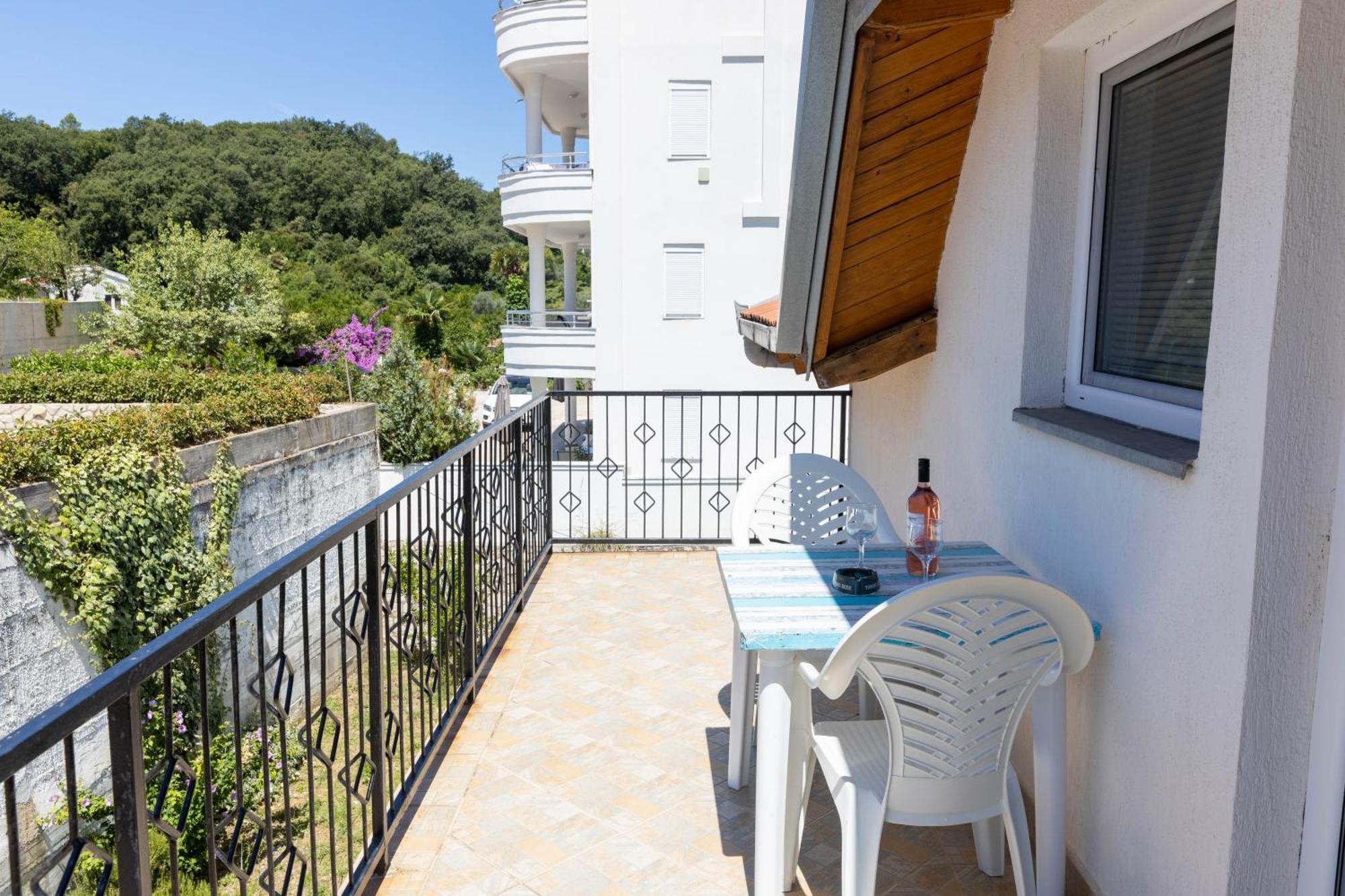 Guest House Aldin 울친 외부 사진