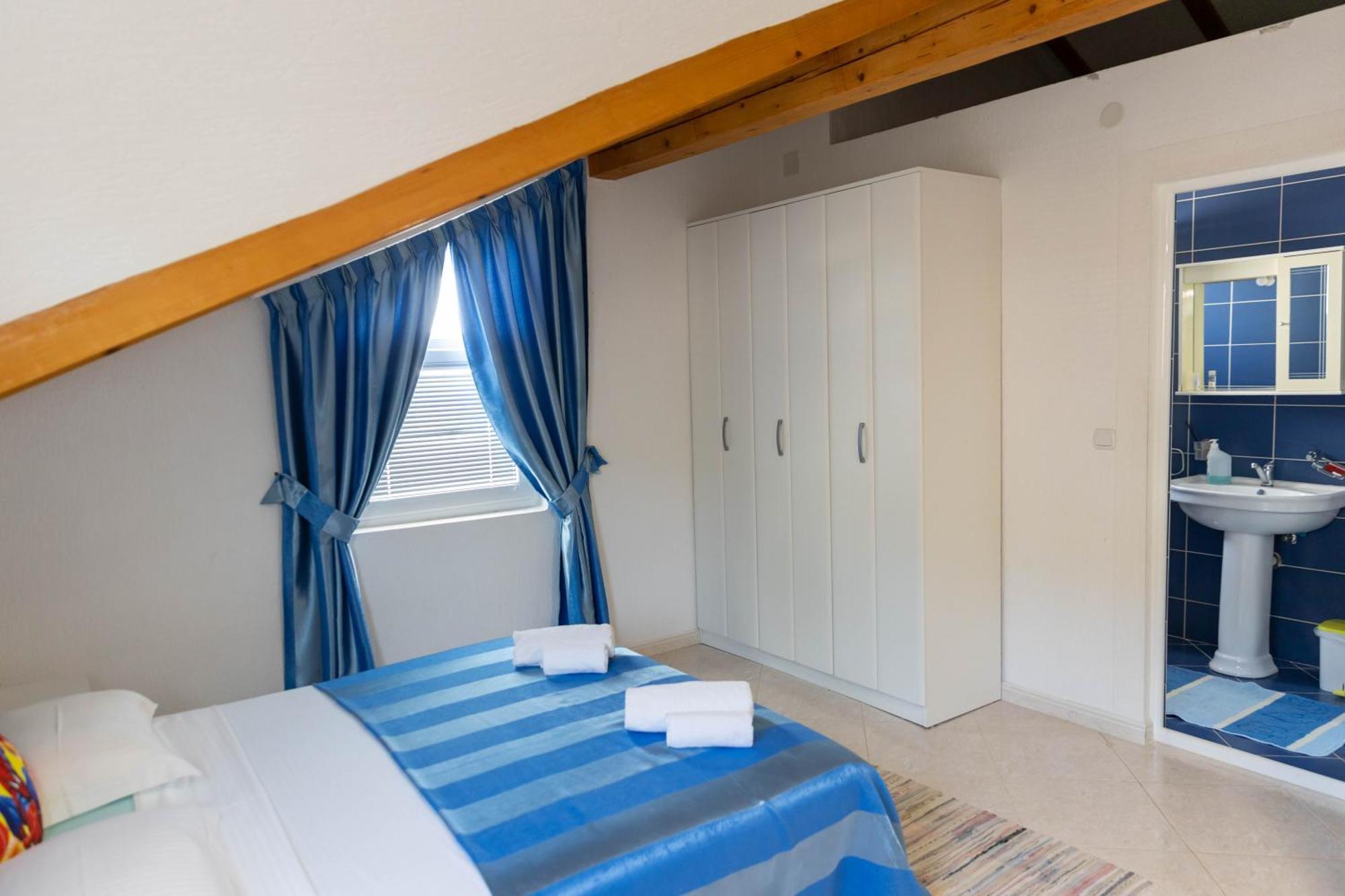 Guest House Aldin 울친 외부 사진