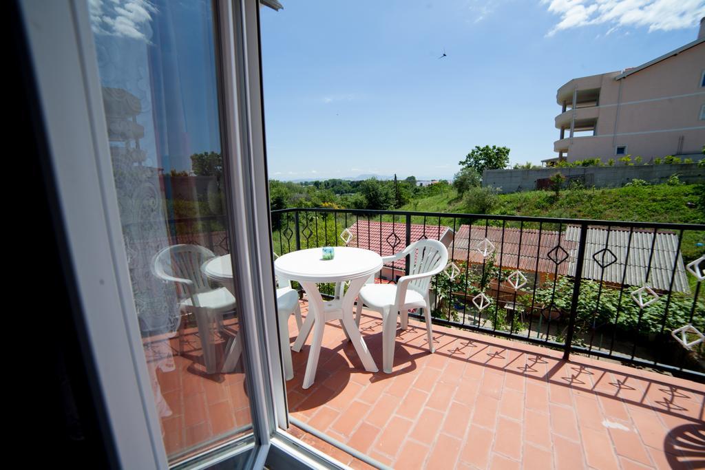 Guest House Aldin 울친 외부 사진