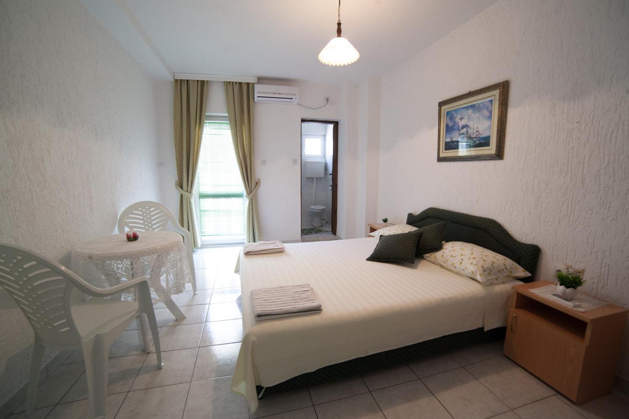 Guest House Aldin 울친 외부 사진
