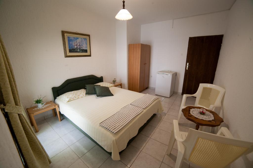 Guest House Aldin 울친 외부 사진