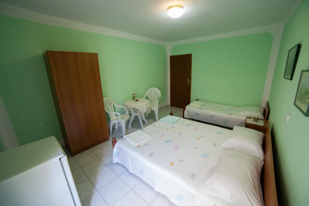 Guest House Aldin 울친 외부 사진