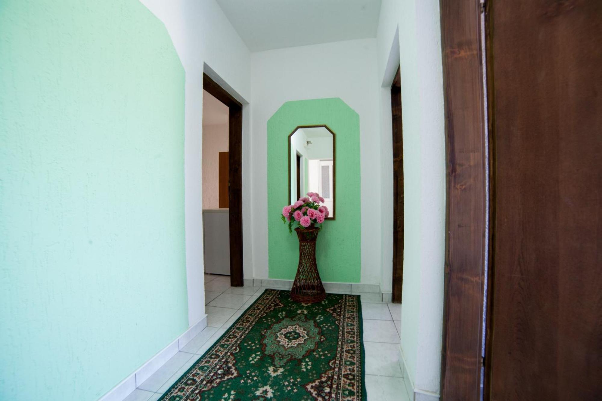 Guest House Aldin 울친 외부 사진