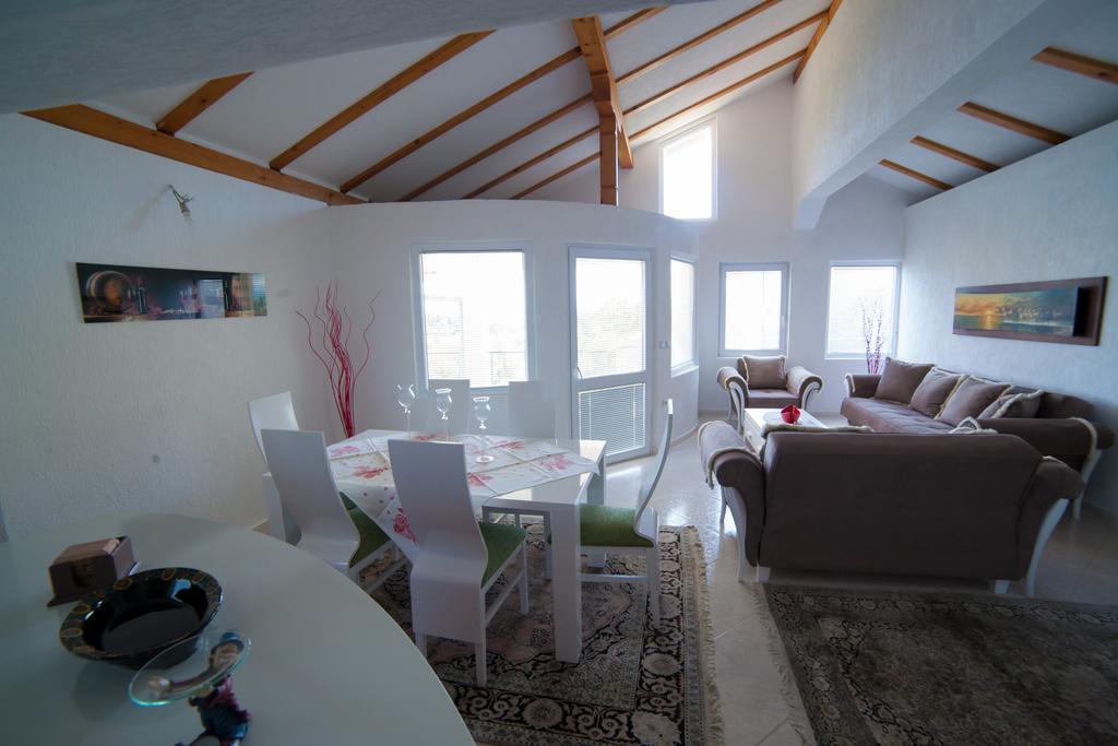 Guest House Aldin 울친 외부 사진